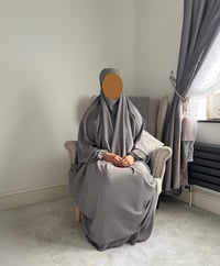 Image 2 of Riyah - 2 piece Jilbab - Grey