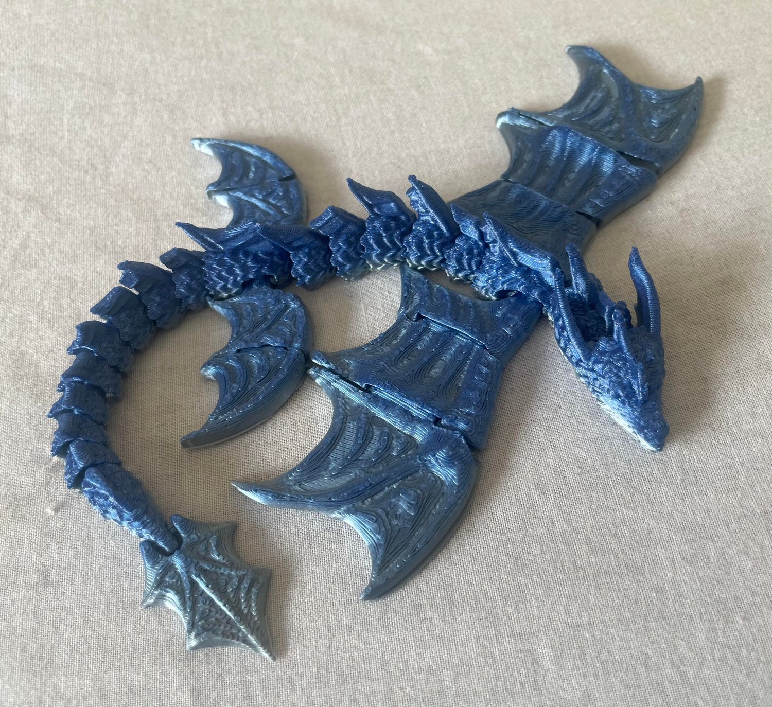 Image of Medium articulated dragon