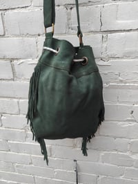 Image 11 of Evie Bag -dark green with red detail's