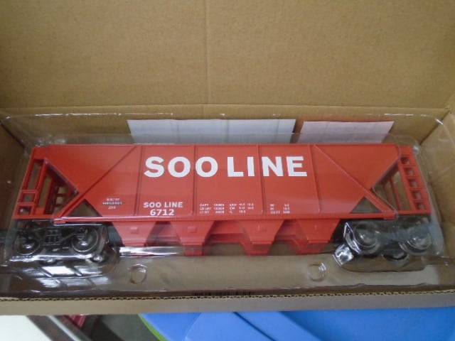 MERNARDS TRAINS  SOO LINE COAL HOPPER CAR 279-4582 NEW