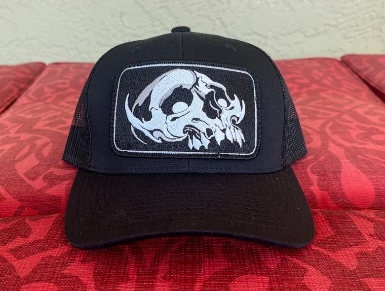 Image of Skull pocket hat 