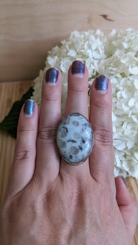 Image 2 of kiwi jasper ring size 8.5