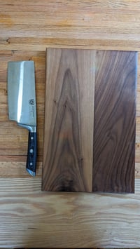 walnut cutting board 3