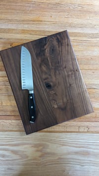 walnut cutting board 4