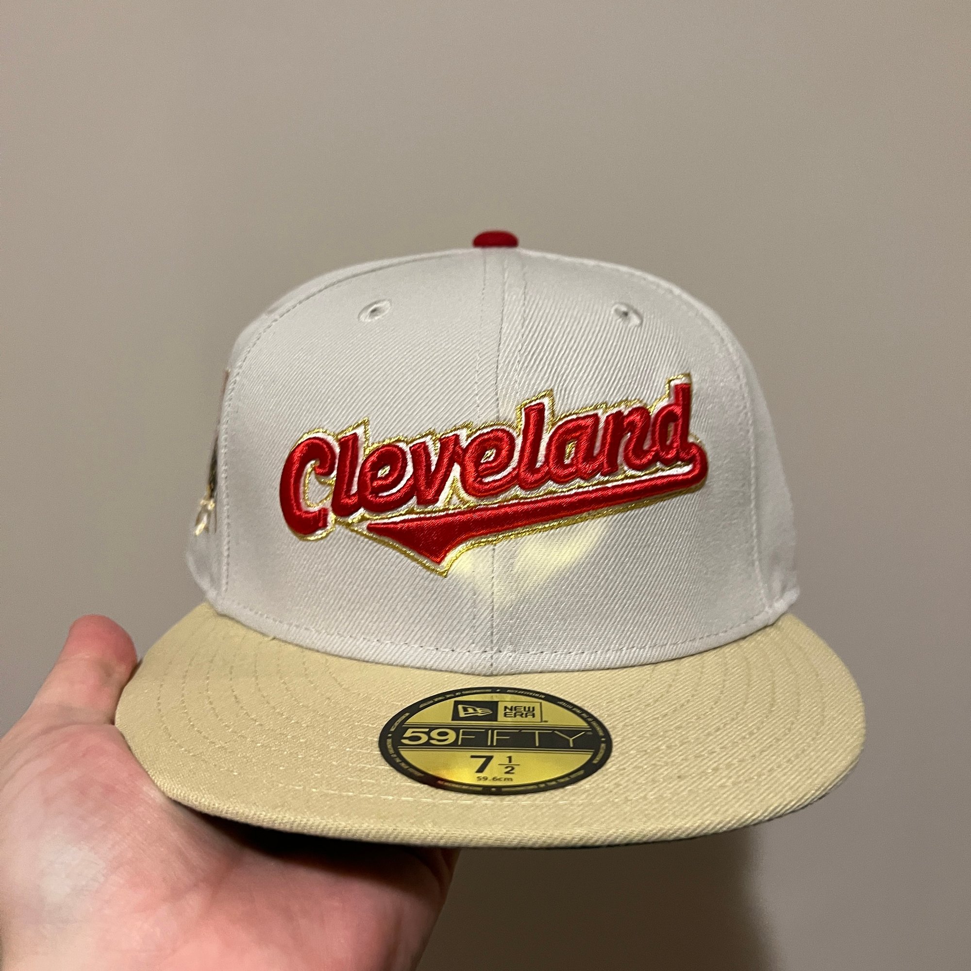 7 1/2 Cleveland Indians Script Chrome Red Vegas Gold Green Jacobs
