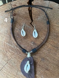 Image 5 of Adjustable Choker Sets (1)