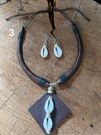 Image 4 of Adjustable Choker Sets (1)