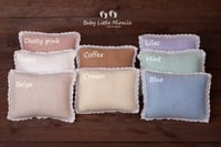 Image 3 of OPHELIA newborn pillow with lace