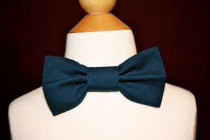 Image of Navy Bow Tie