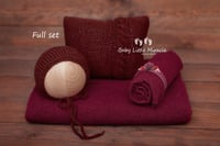 Simple set claret