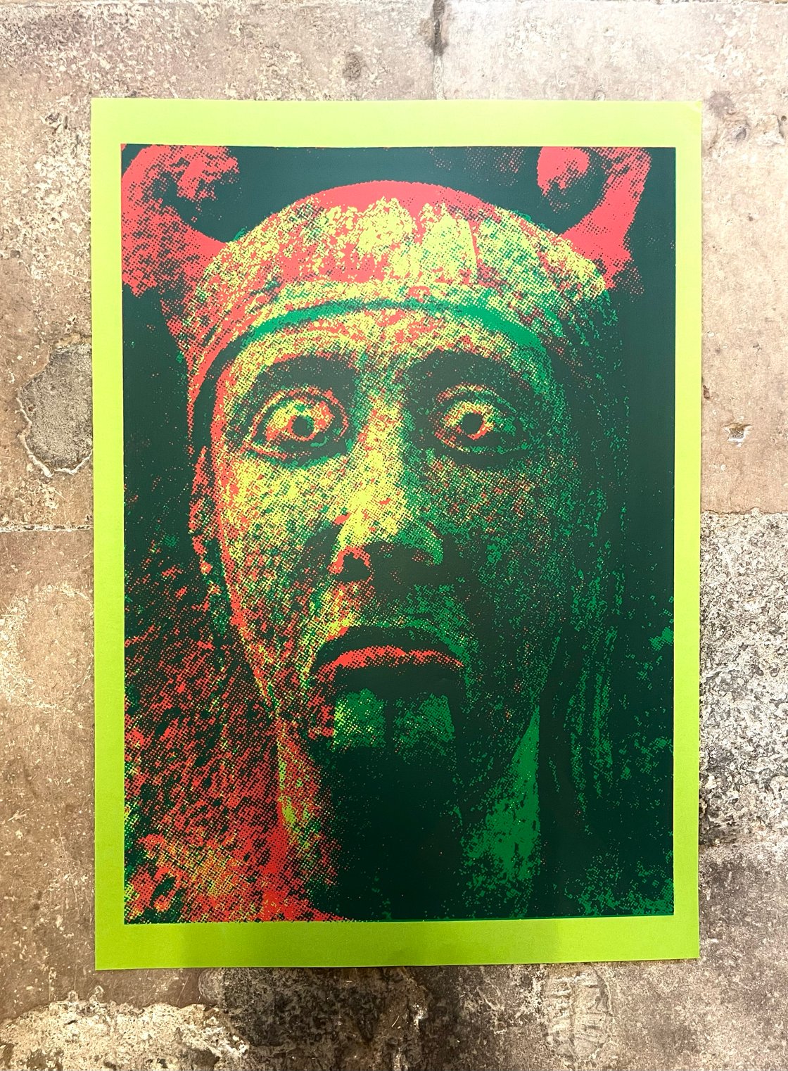 Image of 2 Figuras satíricas com orelhas de burro e língua de fora. (Igreja de Saint Michel, França)