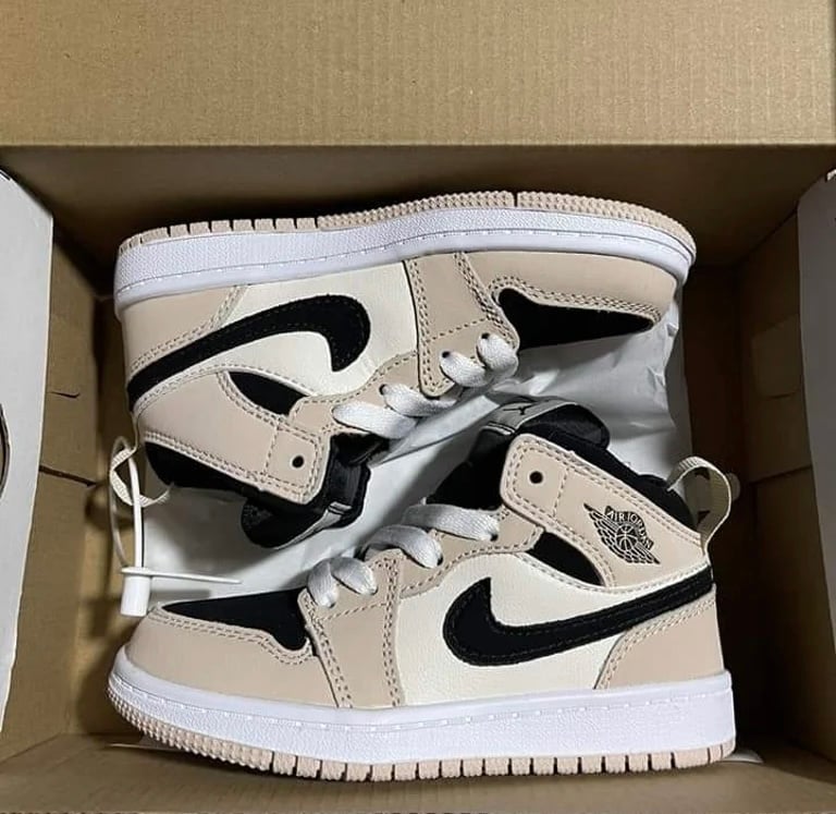 Image of Jayden Sneakers