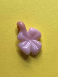 baby pink clov