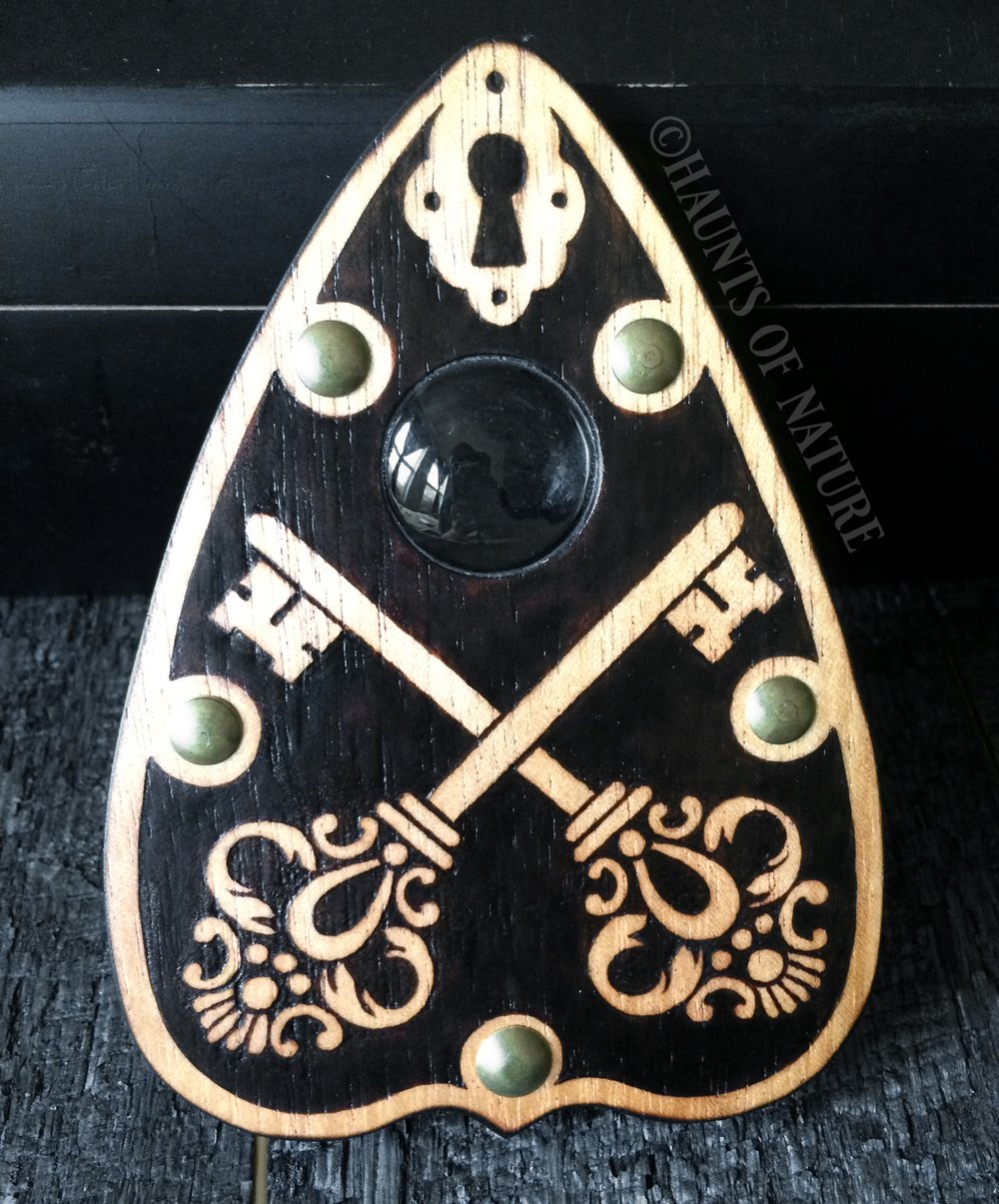 Wood Burned Ouija Planchette: Crossed Skeleton Keys with Rivets