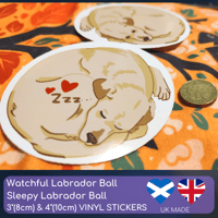 Image 1 of LABRADOR SLEEPY BALL / WATCHFUL GRUMPY BALL