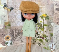 Image 2 of Nineteen zero six Daisy linen coat in Green