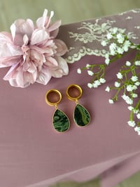 Image 2 of Dark Green Tiger’s Eye Teardrop Slices (Gold) 