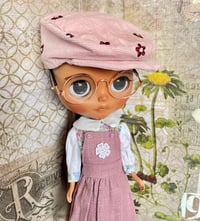 Nineteen zero six Annie flat cap hat in pink