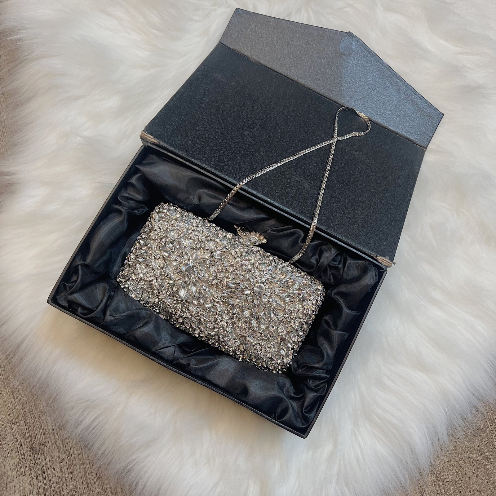 Swarovski clutch 2024