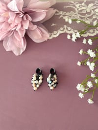 Image 2 of Mixed Pearl Clusters (Black)