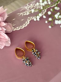 Image 1 of Black Pearl Clusters (Gold)