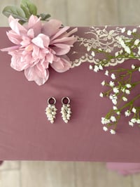 Image 2 of White Pearl Clusters (Silver)