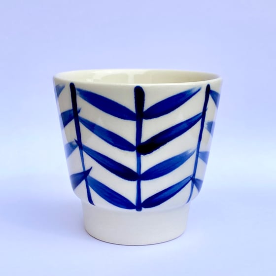 Image of Blue cup 220