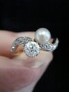 EDWARDIAN FRENCH 18CT YELLOW GOLD CULTURED PEARL AND OLD CUT DIAMOND TOI ET MOI