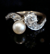 EDWARDIAN FRENCH 18CT YELLOW GOLD CULTURED PEARL AND OLD CUT DIAMOND TOI ET MOI