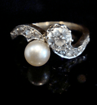 Image 1 of EDWARDIAN FRENCH 18CT YELLOW GOLD CULTURED PEARL AND OLD CUT DIAMOND TOI ET MOI