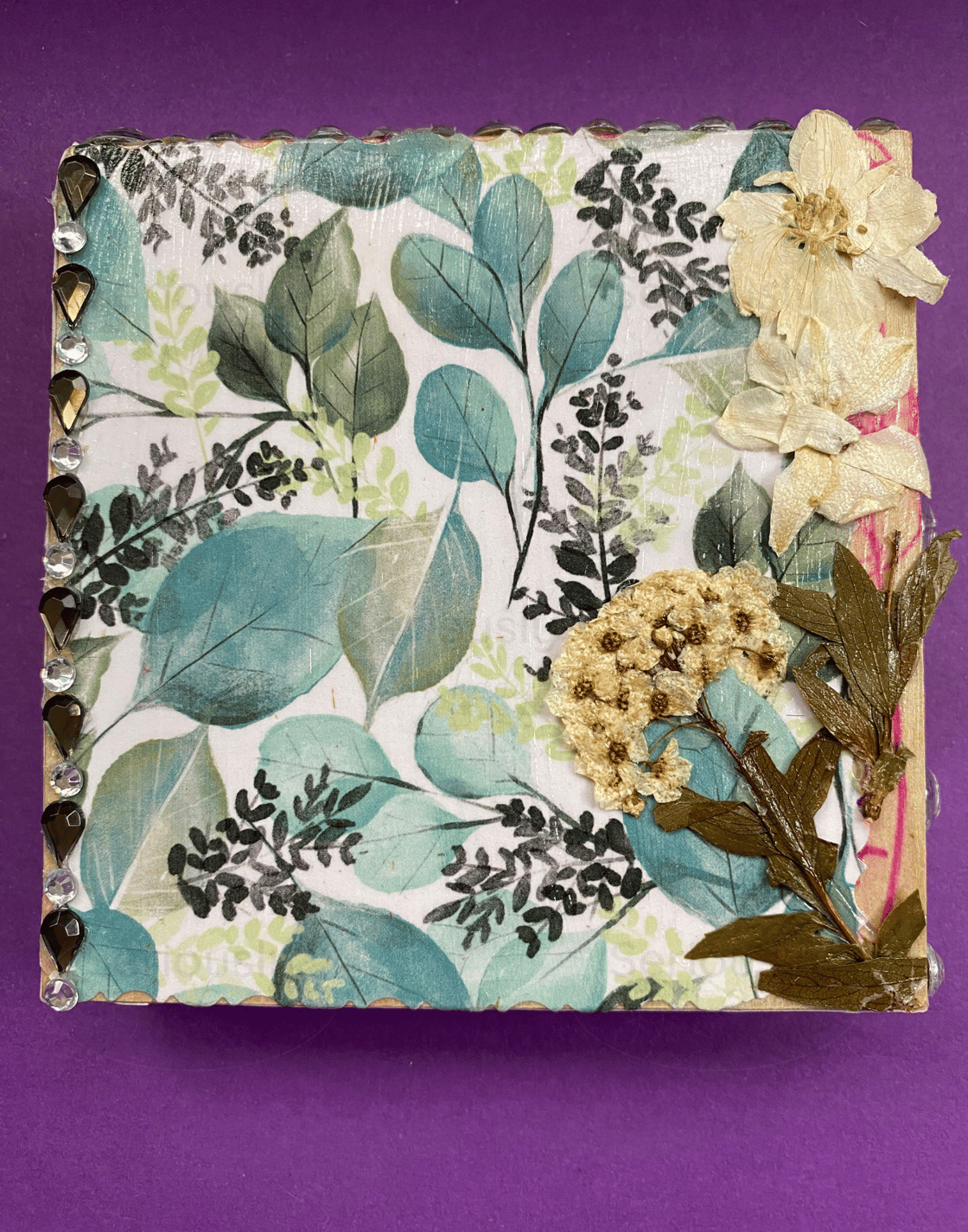 Image of 4x4 Leafy (Original) Wood Canvas: Pressed to Leave