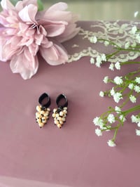 Image 4 of Pink Pearl Clusters (Black)
