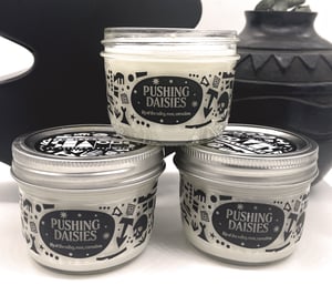 Pushing Daisies - 8 oz Scented Candle