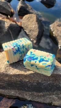 Image 1 of Fruity Loop Peebles Scented Colored Soap