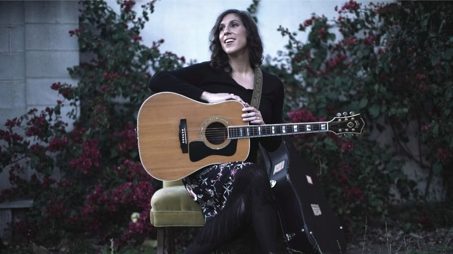 Image of Arielle Silver at Jammin Java October 27th