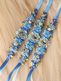 Cool Blue Double Ribbon Bunwrap