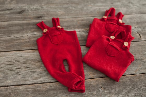 Image of OLIVER BIB - NEWBORN SIZE