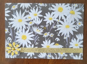 Image of Daisies (on black)