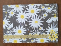 Image 4 of Daisies (on black)