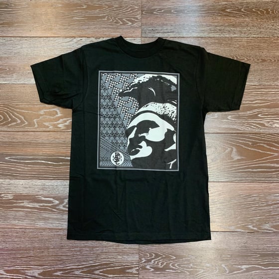 Image of Kam Rising Gray Men's T-shirt 
