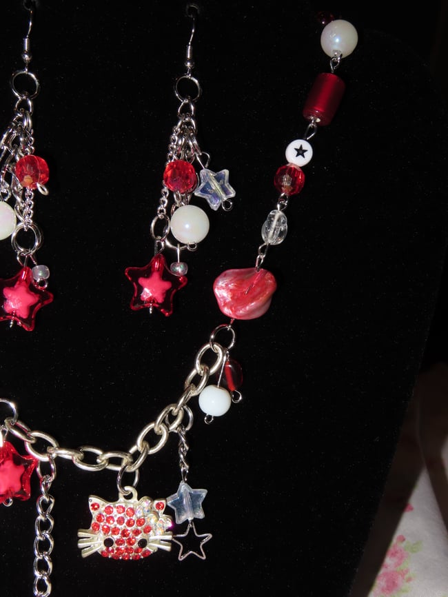RED KITTY RHINESTONE SET 