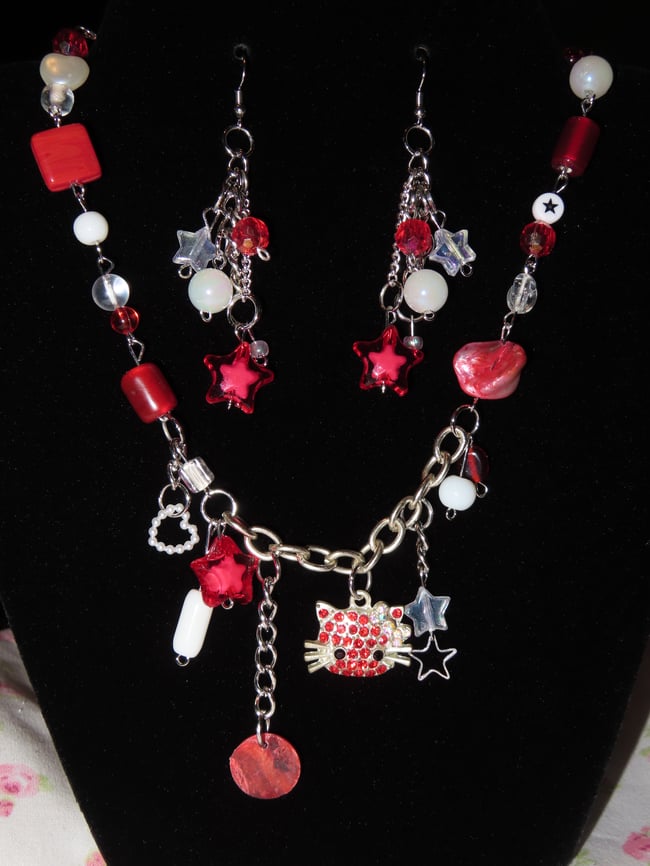 RED KITTY RHINESTONE SET 