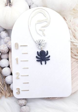Image of Floral Textured Spider Dangle