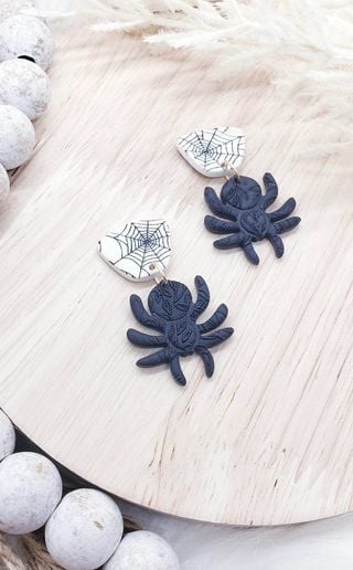 Image of Floral Textured Spider Dangle