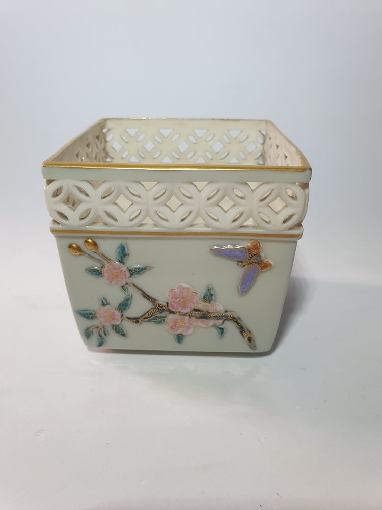 Image of Royal Worcester Reticulated Pot