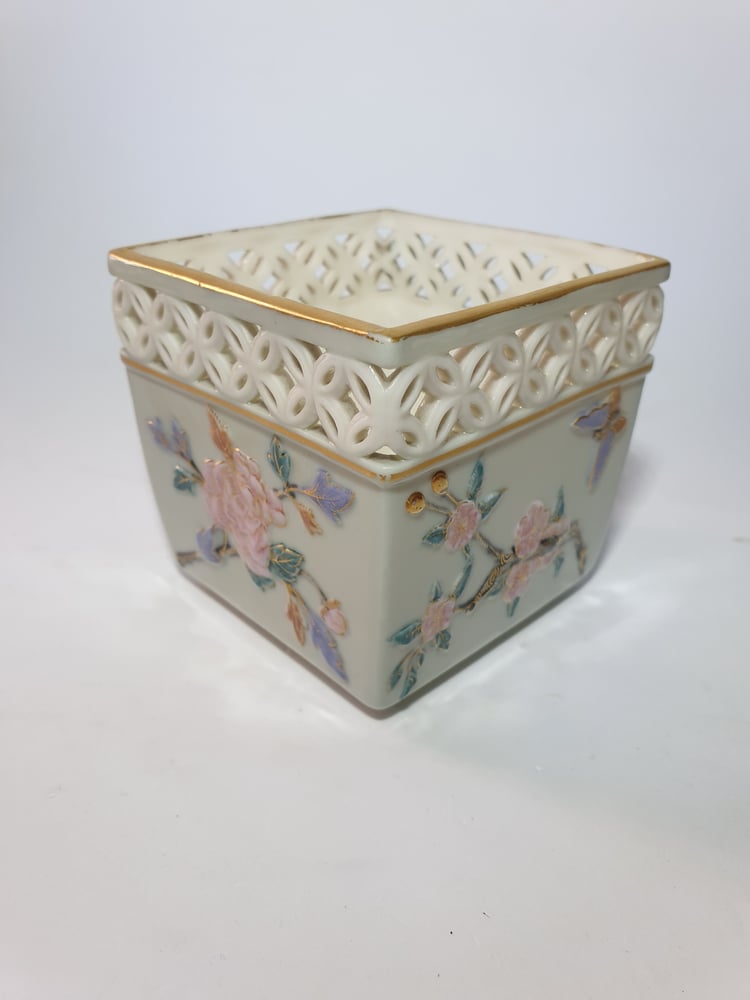 Image of Royal Worcester Reticulated Pot
