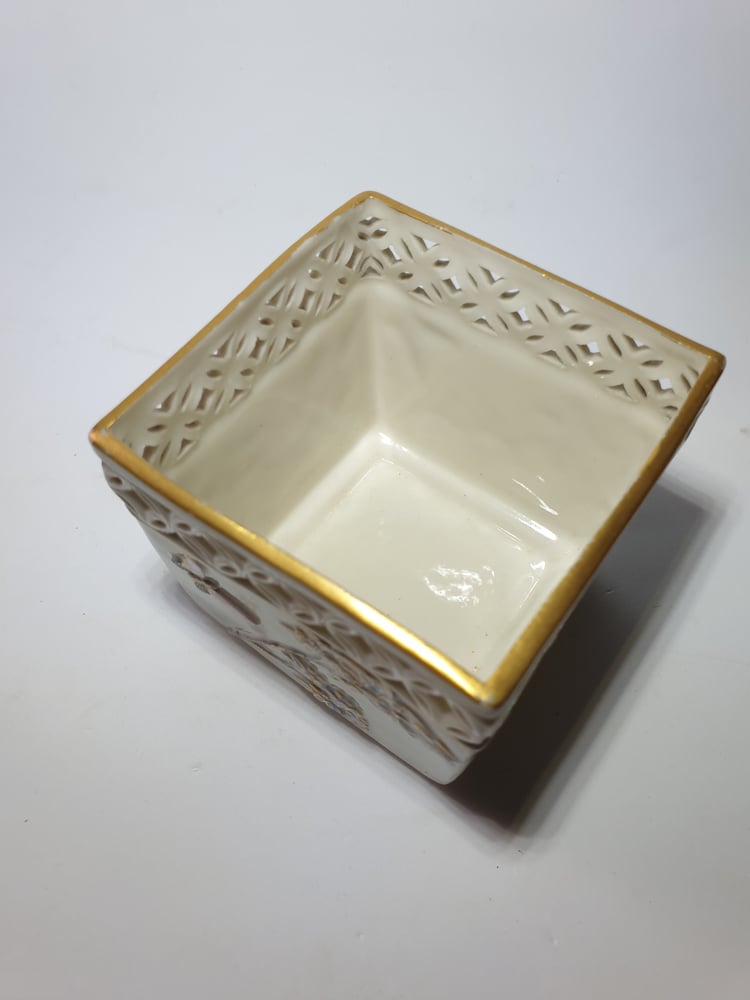 Image of Royal Worcester Reticulated Pot