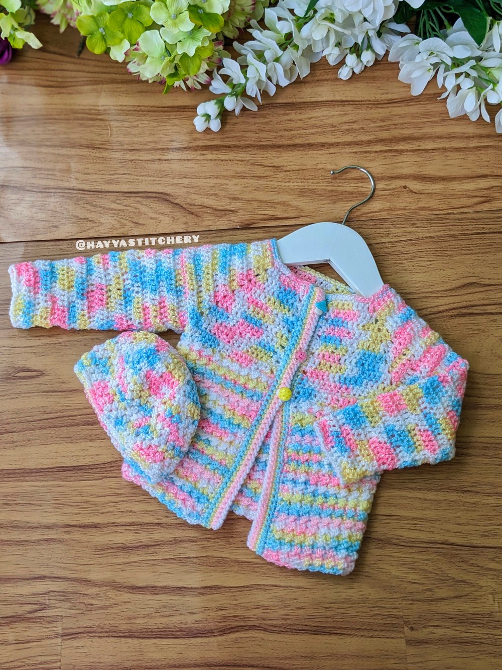 Image of 0-3m unisex baby sweater and hat 