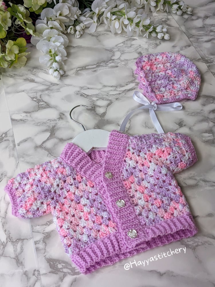 Image of 0-3m baby girl sweater and bonnet 