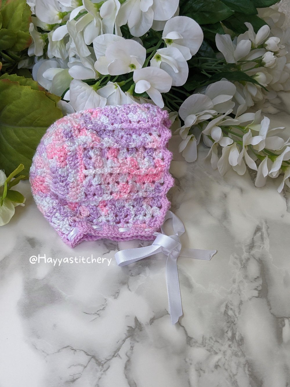 Image of 0-3m baby girl sweater and bonnet